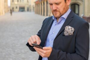 ビジネスコーチとして副業で得られる収入の目安は？